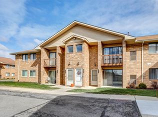 29562 Clarita St, Livonia, MI 48152