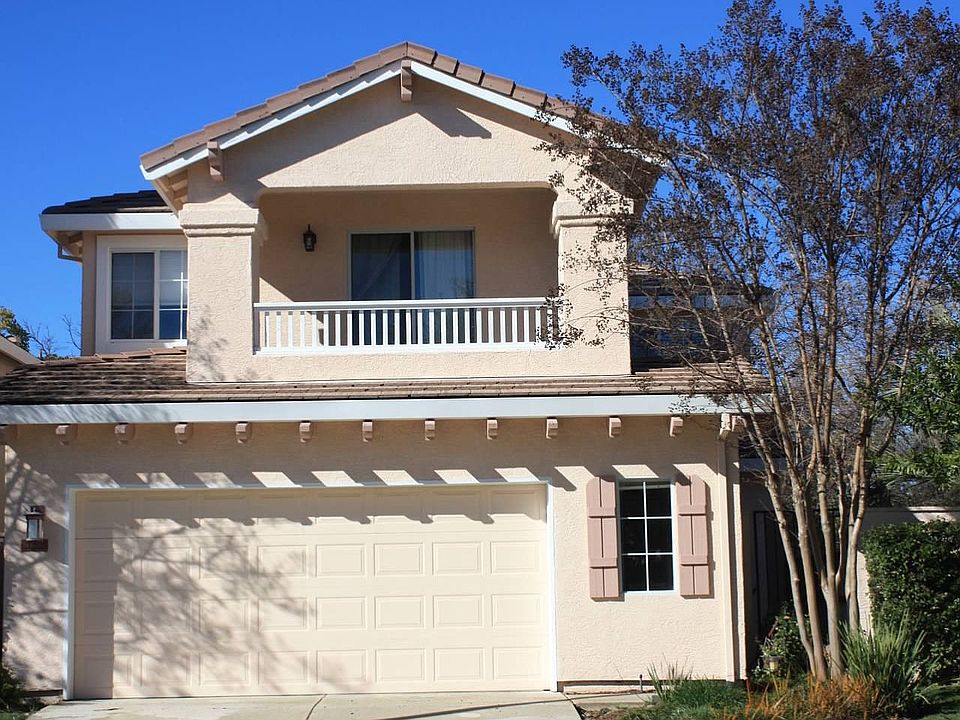 1st image of 332 Princeton Ct