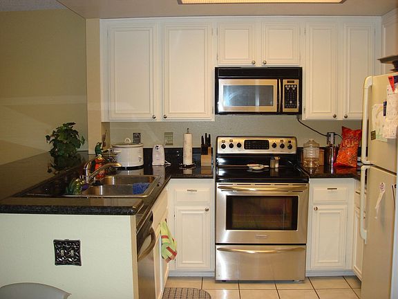 3rd image of 2329 Chatswood Dr