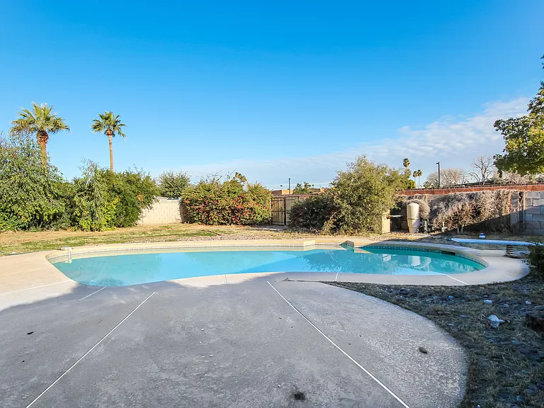 624 E Malibu Dr — Photo 15