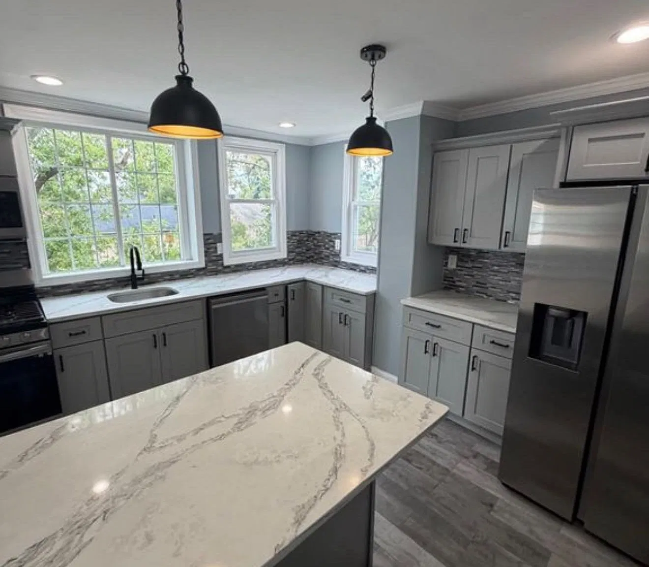 3 bed, 2.5 bath, 2227 sqft, $4,300 — Photo 2