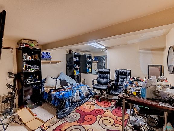 3rd image of 1200 Axtell St