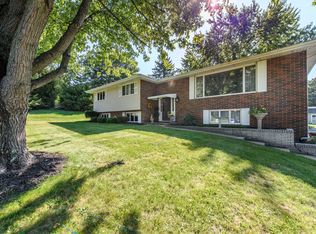 2328 55th St NE, Canton, OH 44721