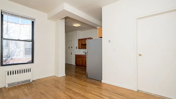 Rented by Nooklyn NYC LLC | media 12