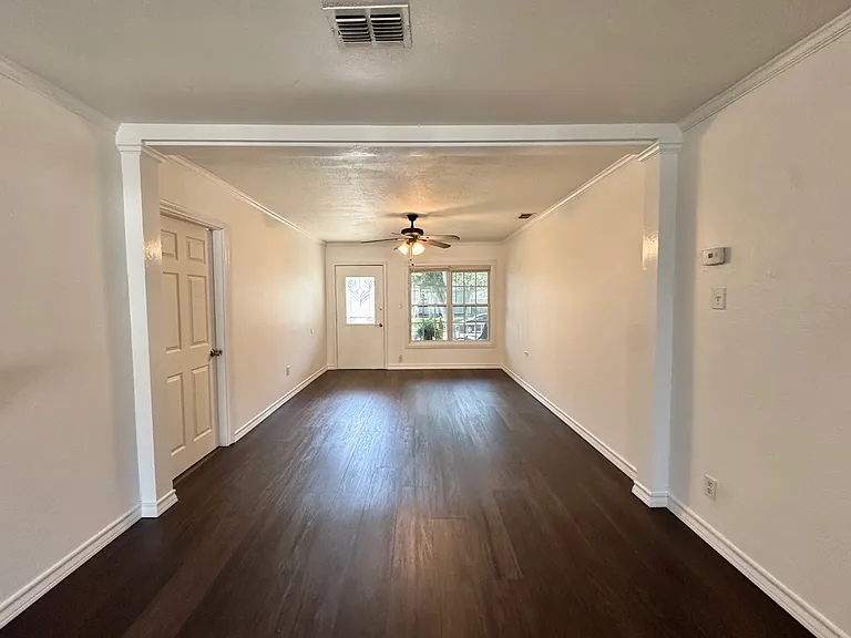 746 Lansdown Dr — Photo 7