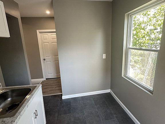 2nd image of 531 Revere St #4