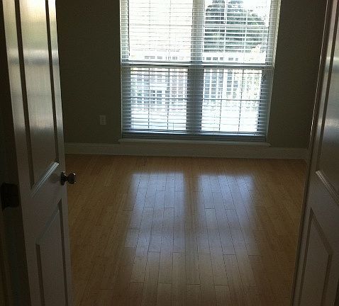 4th image of 400 E Bay St Suite 202