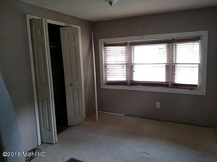 5th image of 1415 W Coolidge St
