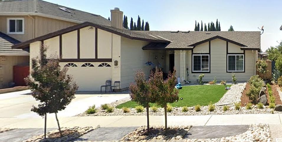 1st image of 3237 Heritage Estates Dr
