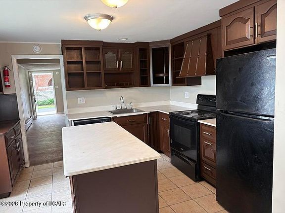 4th image of 336 Spring St