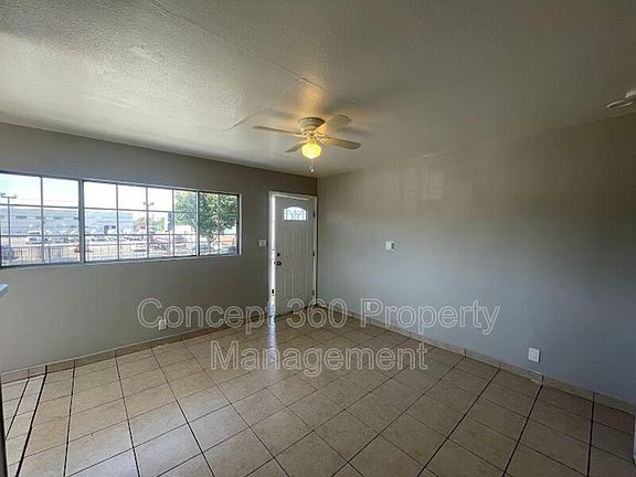 3rd image of 6758 N Paramount Blvd Unit 5