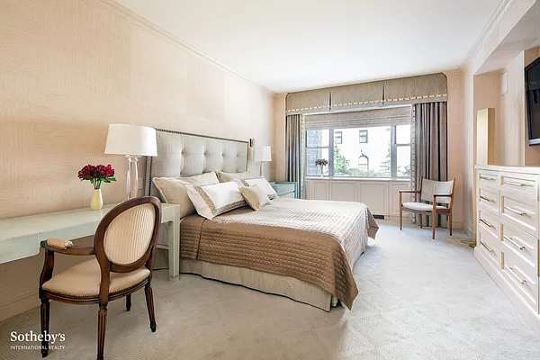 Sold by Sotheby's International Realty | media 25