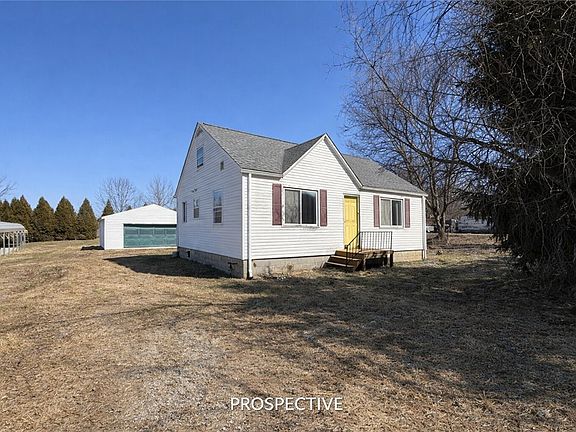 3rd image of 2360 Evans City Rd