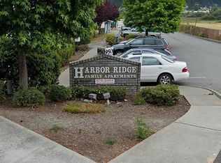 950 N Oak Harbor St, Oak harbor, WA 98277