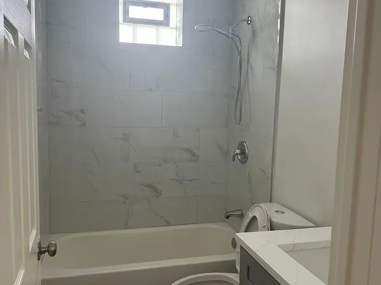2816 S Lowe Ave #2REAR — Photo 7