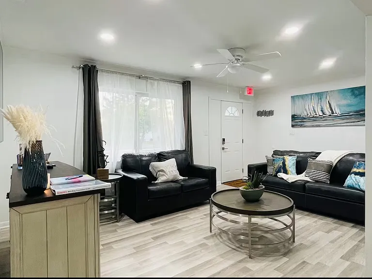 10940 Dorothy Ln — Photo 13