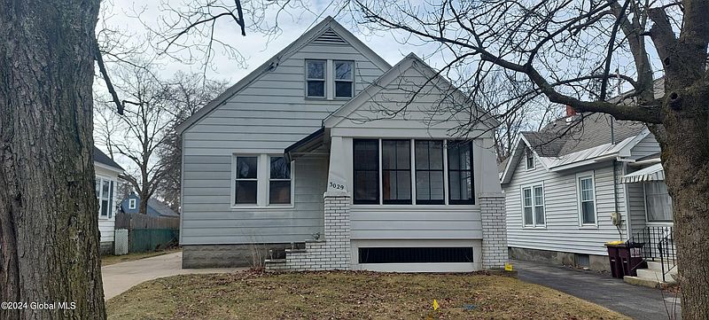 2nd image of 3029 Edgewood Avenue