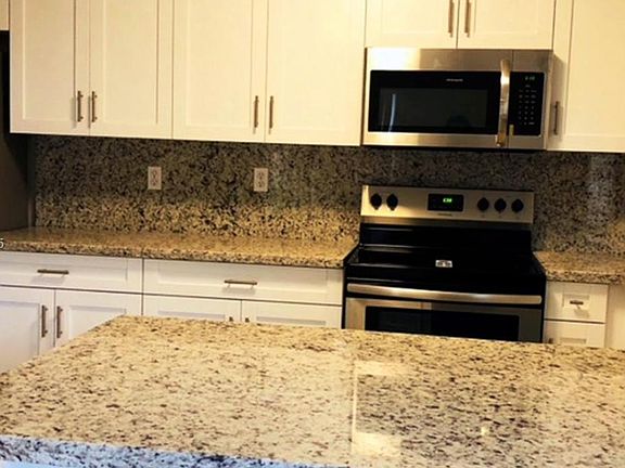 5th image of 10877 SW 75th Ter #10877