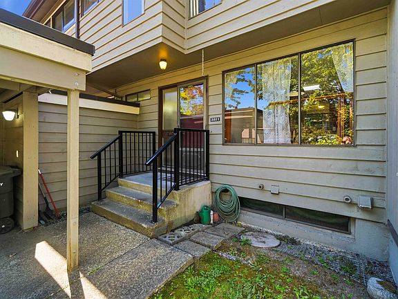 4th image of 3811 Garden Grove Dr