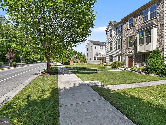 4th image of 10419 Campbell Blvd