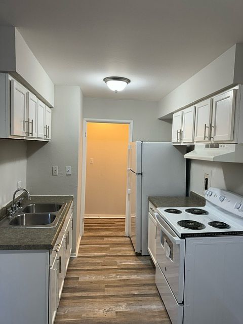 1st image of 747 Grant Ave APT 1E