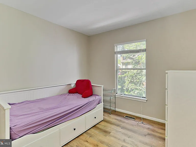 9694 Poindexter Ct — Photo 25
