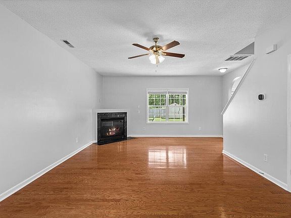 4th image of 4122 Lady Slipper Ln