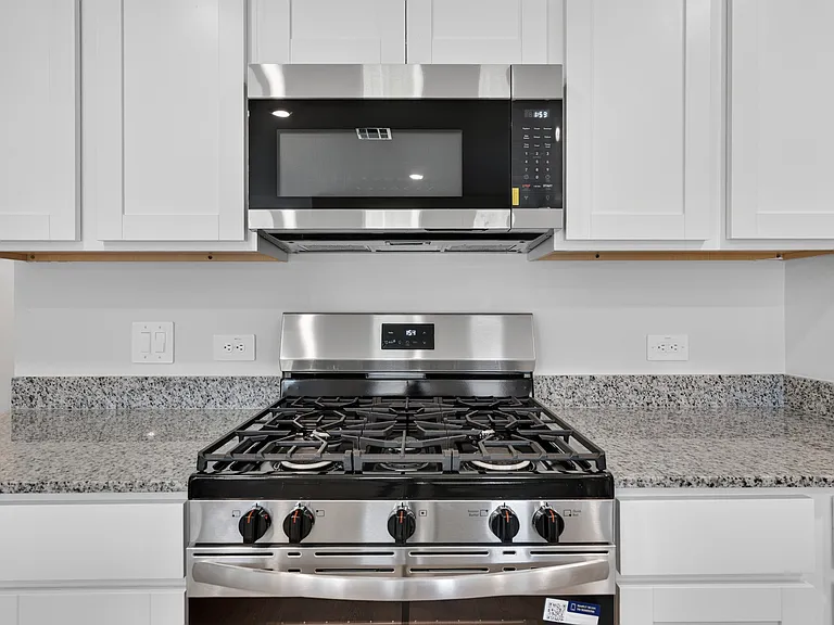 717 Sweet Pea Dr — Photo 11