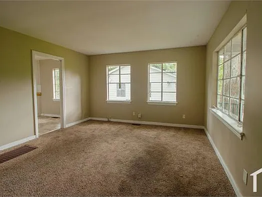 3 bed, 1072 sqft, $850 — Photo 3