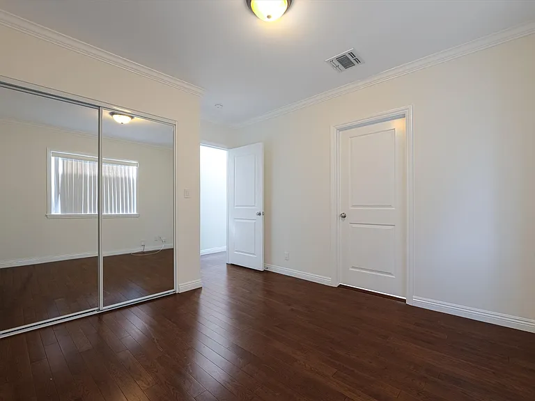 809 N La Jolla Ave — Photo 23