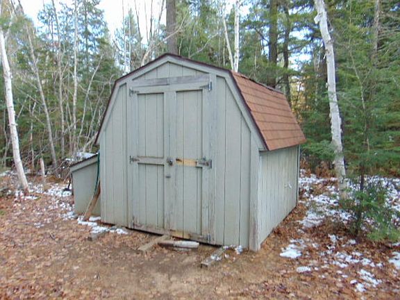 2nd image of 23100 Hartsuff Trl