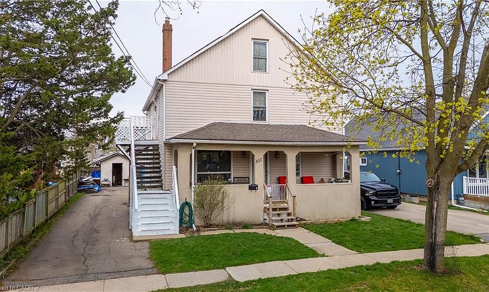 1st image of 307 Wallace Ave S