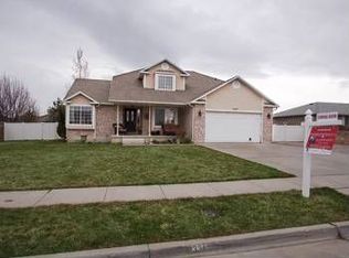 3343 W Star Fire Rd, South Jordan, UT 84095