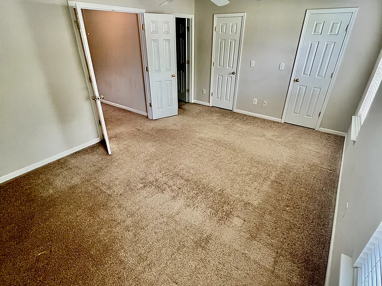 406 Auburn Square Dr — Photo 6