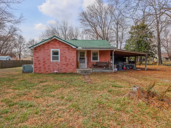1704 N Maple Ave, Cookeville, TN 38501