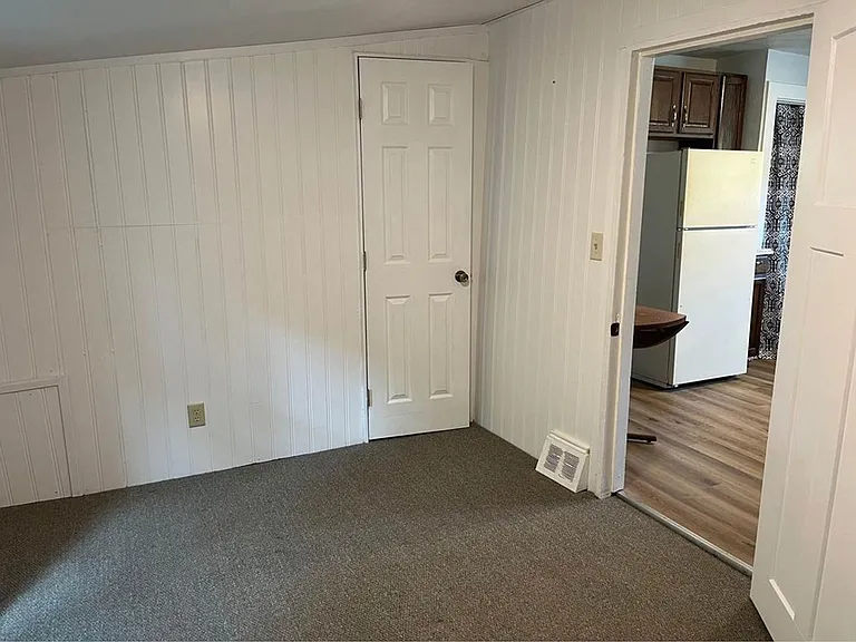 829 Main St — Photo 8