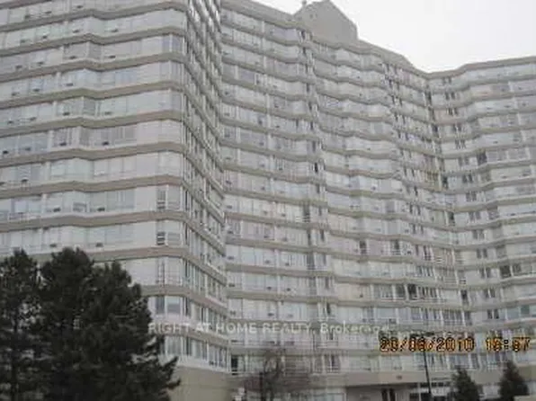 50 Kingsbridge Garden Cir #811, Mississauga, ON L5R 1Y2