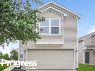 1252 Cutler Ln, Greenwood, IN