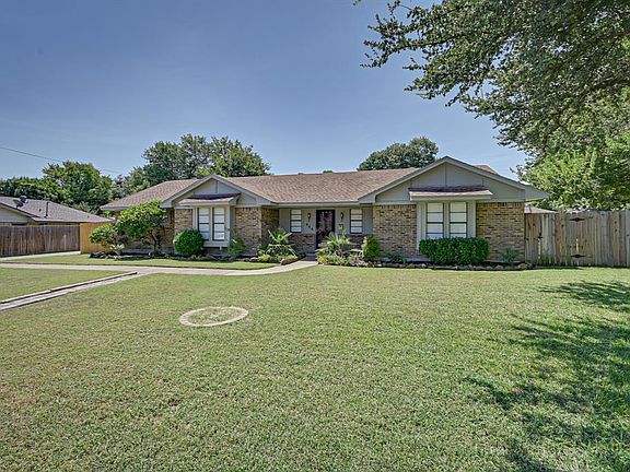 3rd image of 606 Wilson Ct