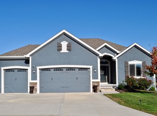 8704 SW 6th Street Ct, Blue Springs, MO 64064