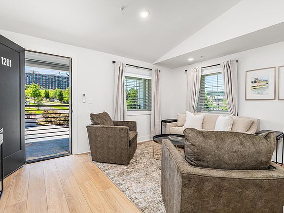 5th image of 219 Greensboro Ave #1201