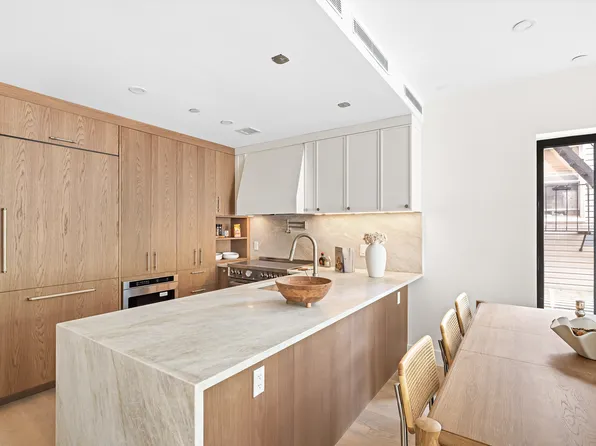 104 Newel Street image 4 of 12