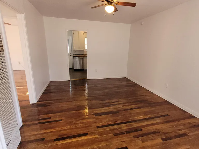 2733 Hilltop Dr — Photo 12