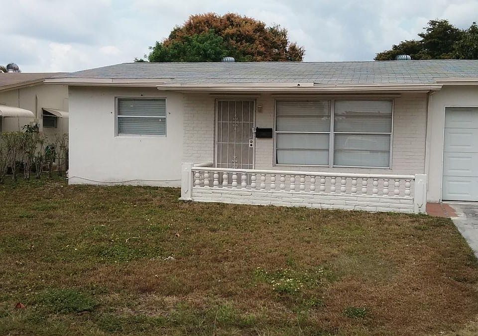 1st image of 881 SW 63rd Ter