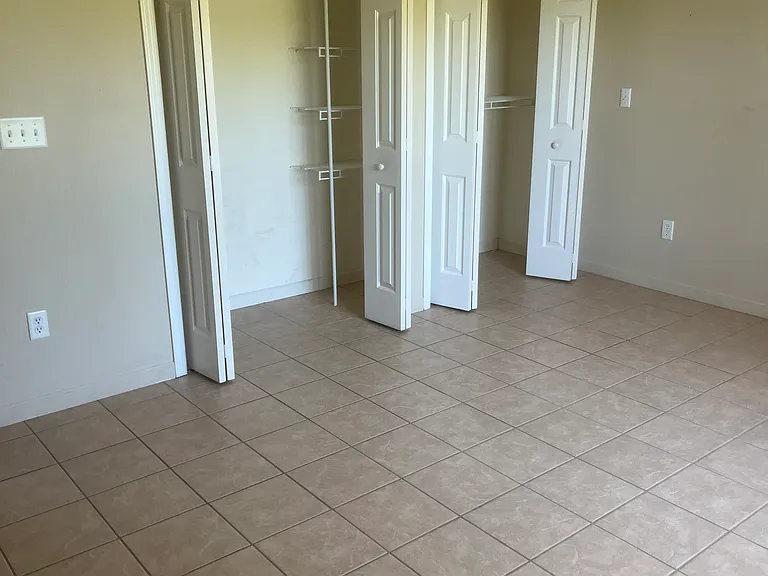 3120 Lamborn Ave — Photo 6