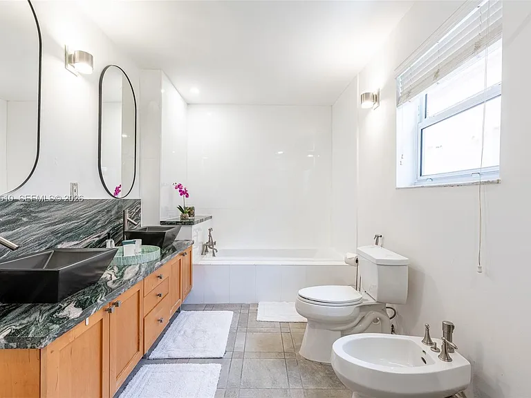 1430 Stillwater Dr — Photo 33