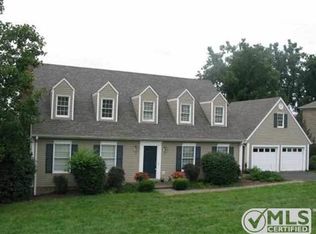 208 Bluffwood Dr, Danville, KY 40422