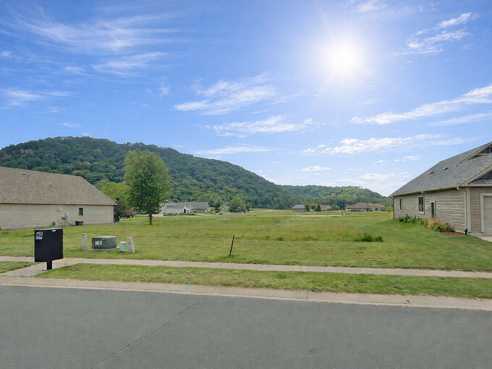 1st image of 525 Coral Dr