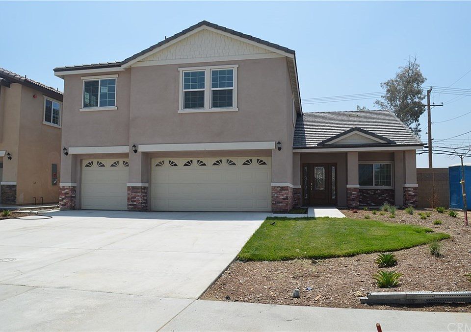 1st image of 15709 Dianthus Ave