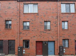 826 N 26th St, Philadelphia, PA 19130